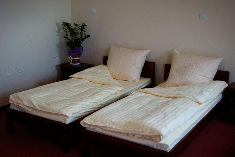 Hotel Milord Pułtusk Ngoại thất bức ảnh